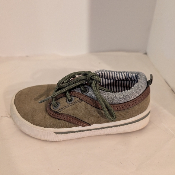 OshKosh B'Gosh Nico Toddler Boy Olive Green Lace Up Sneakers in Size 7 - Picture 5 of 10